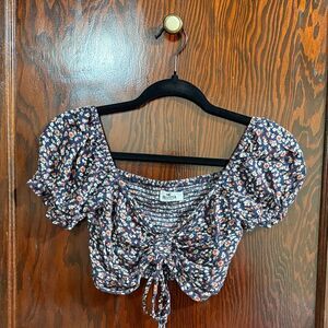 Hollister Navy Floral Puff Sleeve Crop Top - Size S